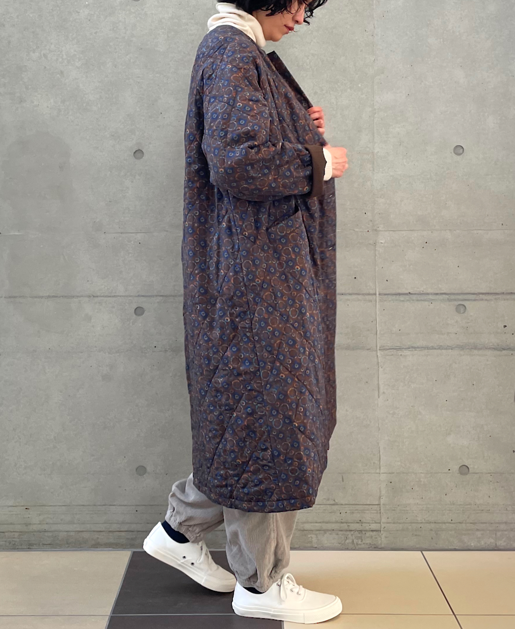 NMDS23541P (コート) PADDED SILK PRINT C-NECK FRONT BUTTON COAT