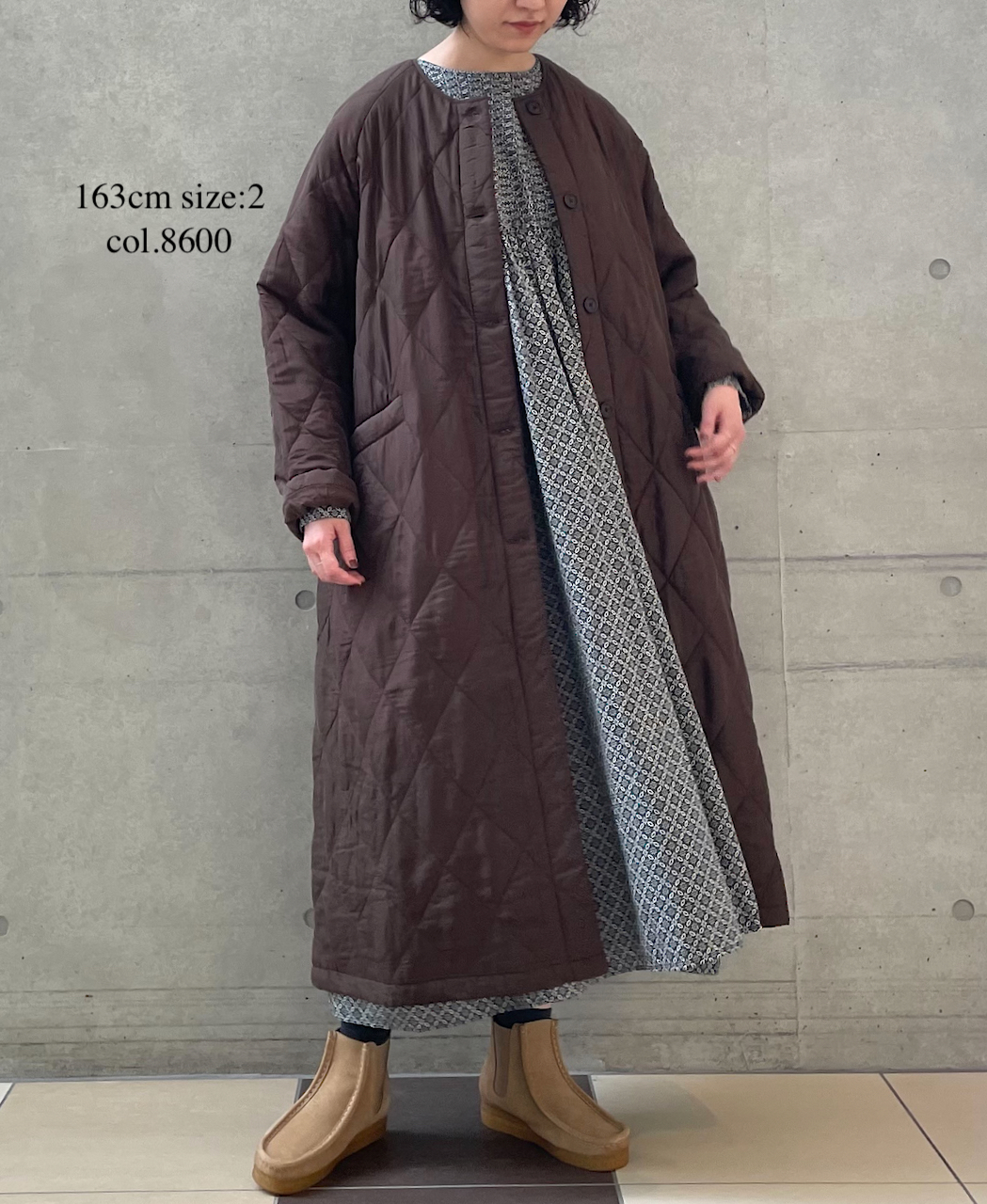 NMDS23541 (コート) PADDED SILK PLAIN C-NECK FRONT BUTTON COAT