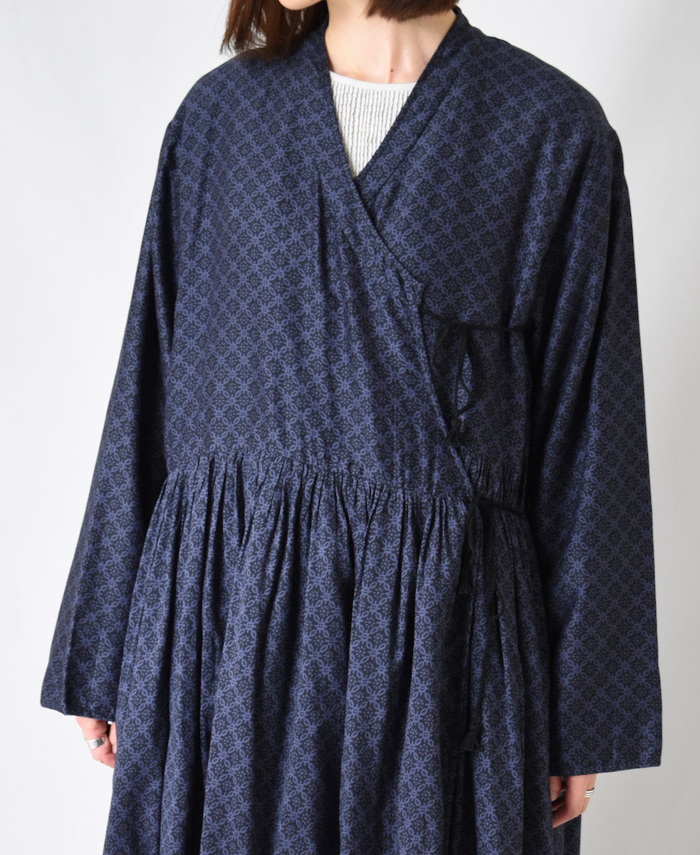 ●NMDS22563P (ワンピース) HANDWOVEN COTTON SILK REPETITIONAL FLOWER PRINT GATHERED CACHE COEUR DRESS
