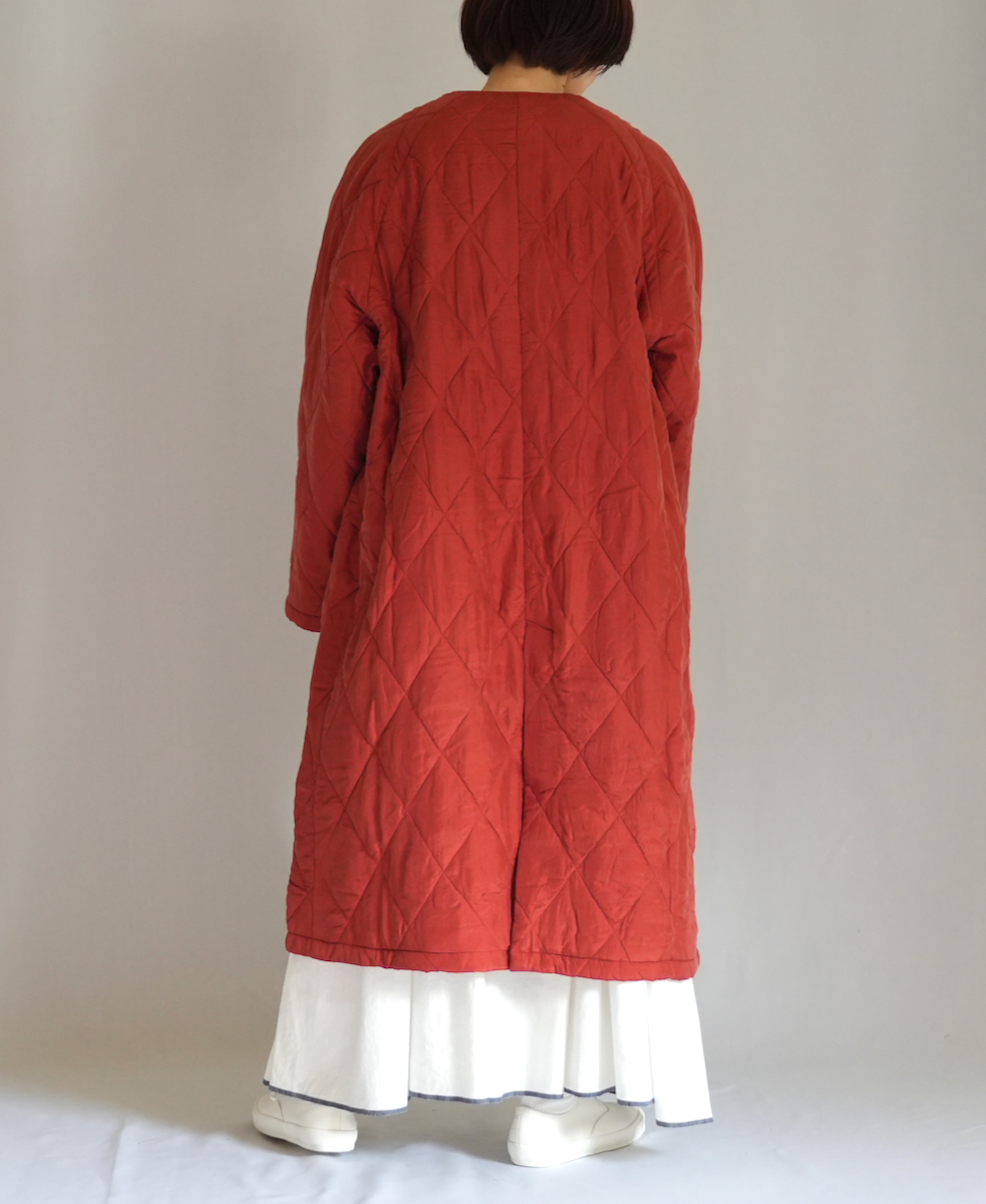 NMDS23541 (コート) PADDED SILK PLAIN C-NECK FRONT BUTTON COAT