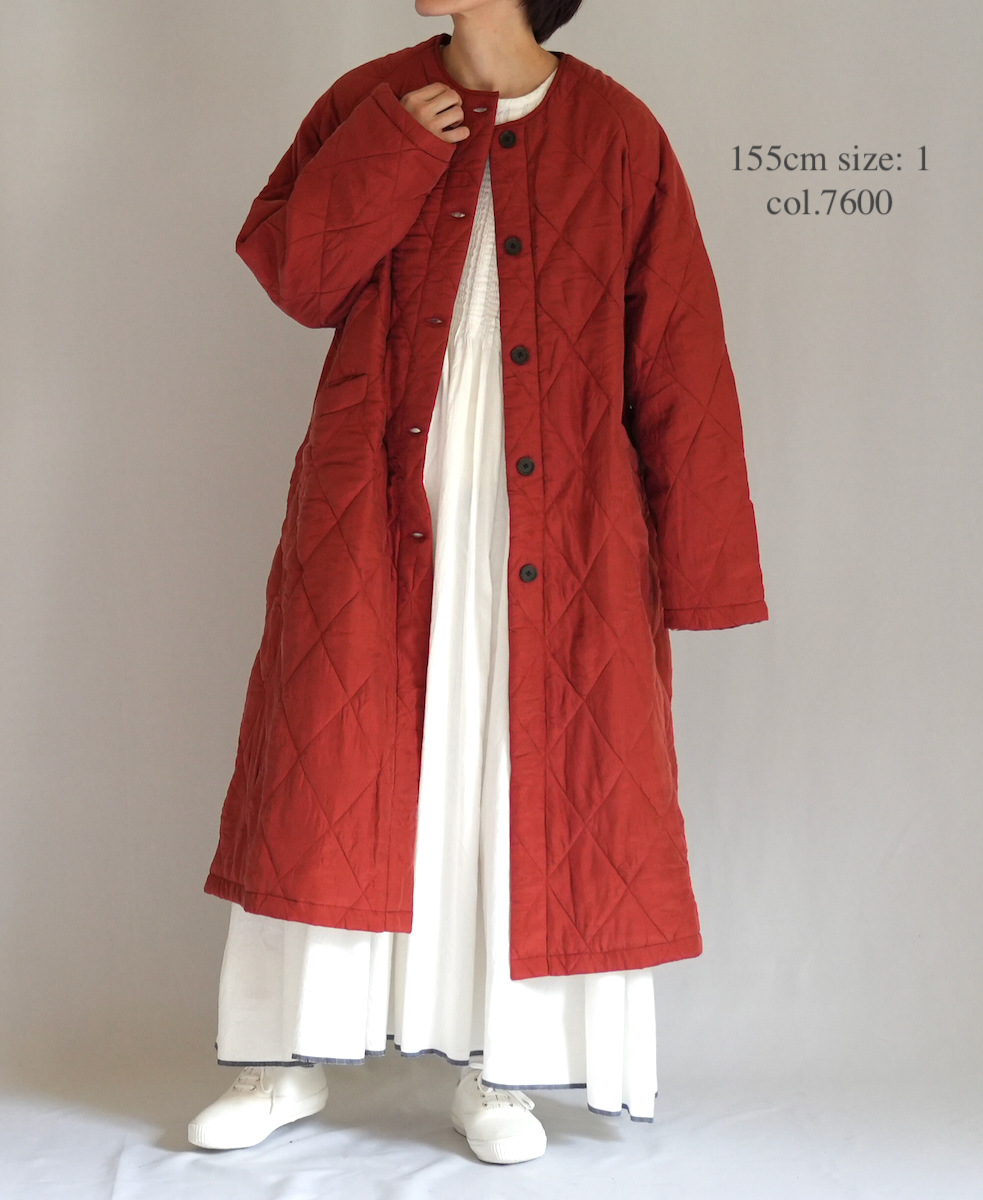 NMDS23541 (コート) PADDED SILK PLAIN C-NECK FRONT BUTTON COAT