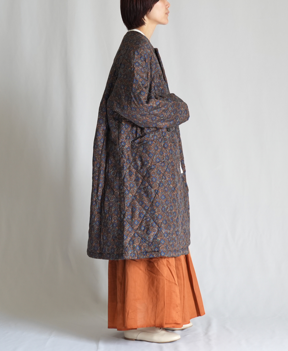 NMDS21512P (コート) PADDED SILK PRINT NO COLLAR DOUBLE COAT
