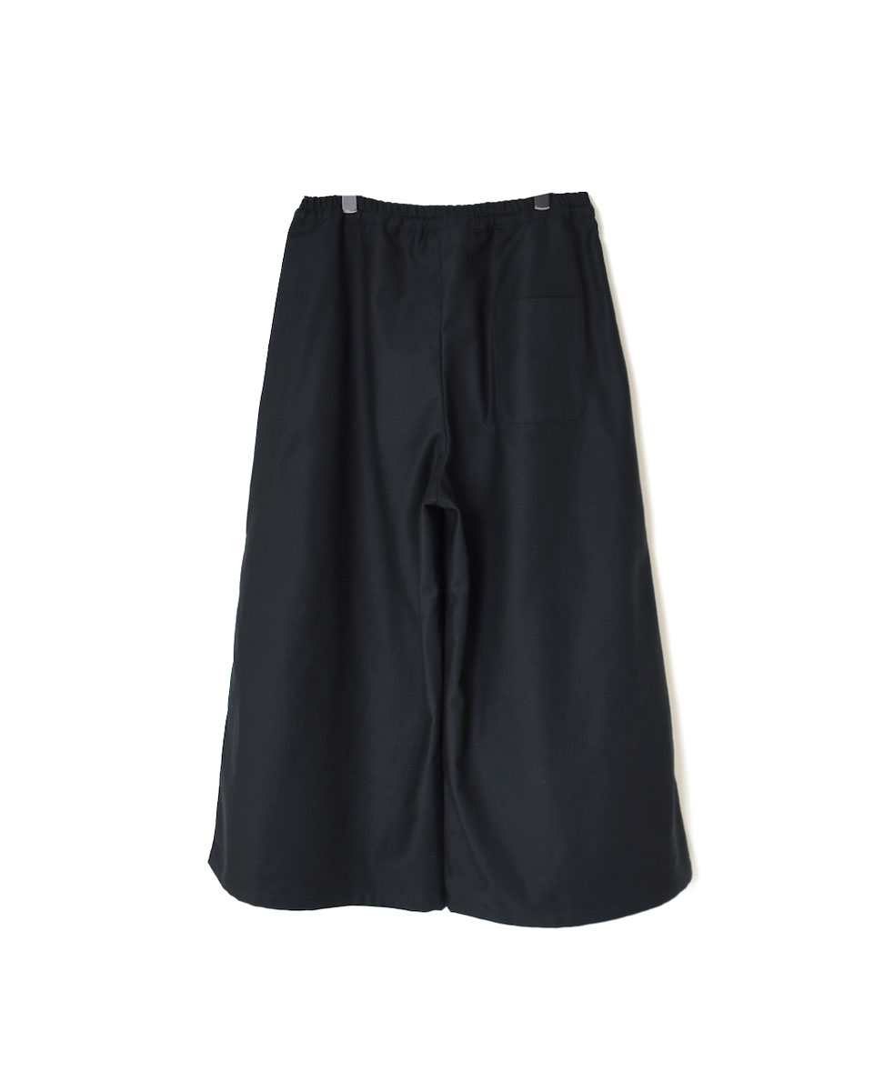 GNAM2354 (キュロット) BACK SATIN WRAP CULOTTES