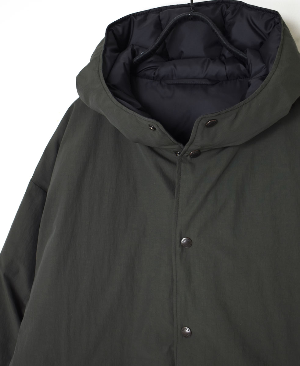 NAM2256R (コート) NYLON / COTTON REVERSIBLE DOWN SNAP FRONT HOODED COAT