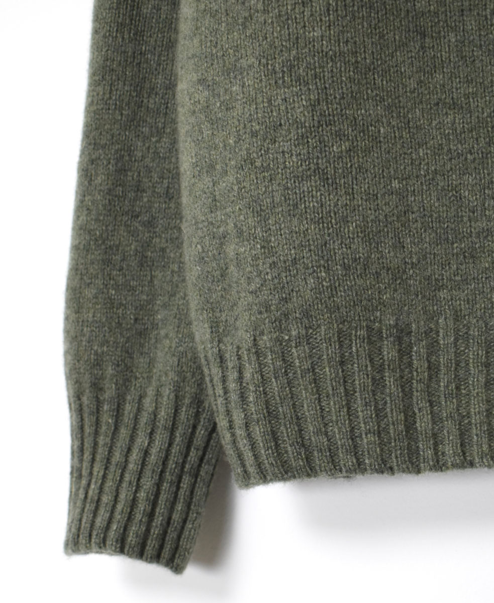 JNAMP1651 (ニット) GEELONG LAMBSWOOL POLO NECK SADDLE SHOULDER P/O
