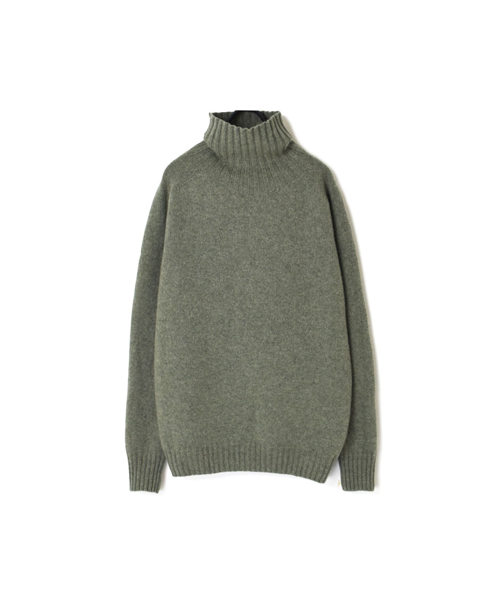 JNAMP1651 (ニット) GEELONG LAMBSWOOL POLO NECK SADDLE SHOULDER P/O