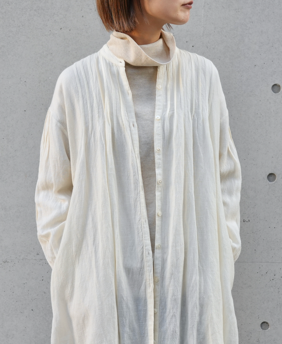 INSL22604 (ワンピース) WOOL/LINEN PLAIN BANDED COLLAR PINTUCK DRESS