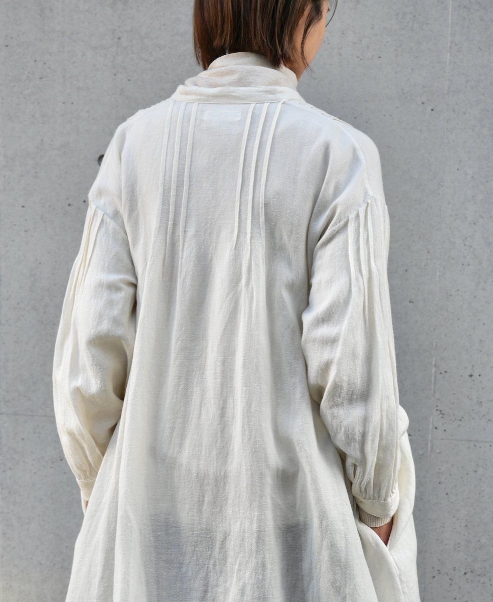 INSL22604 (ワンピース) WOOL/LINEN PLAIN BANDED COLLAR PINTUCK DRESS