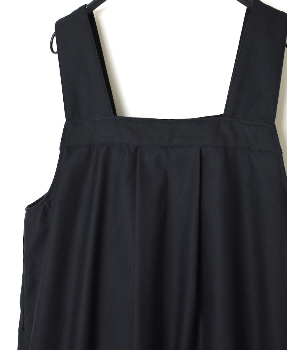 GNAM2353 (ワンピース) BACK SATIN 2WAY APRON DRESS