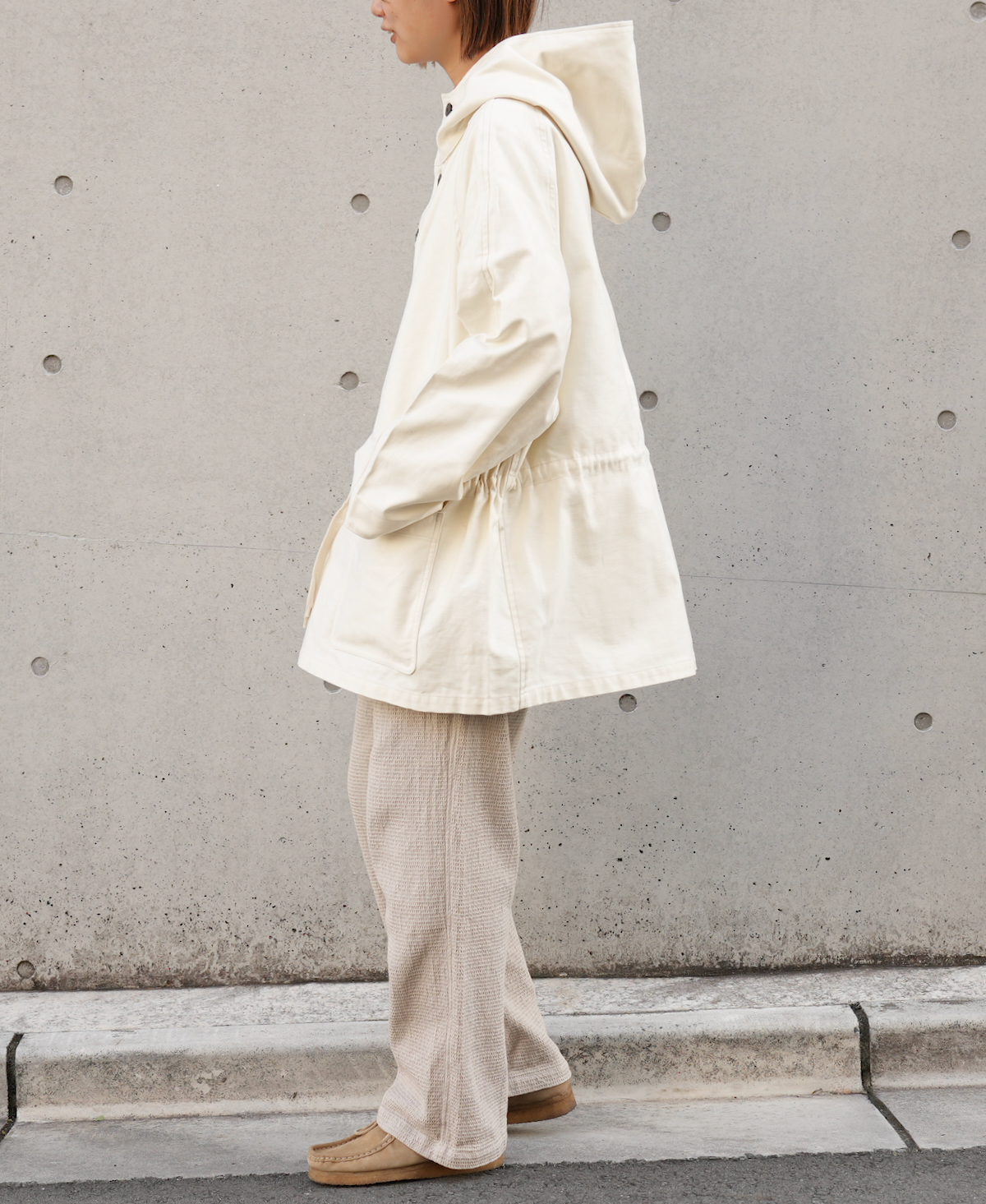 GNAM2352 (ジャケット) BACK SATIN HOODED PULLOVER JACKET