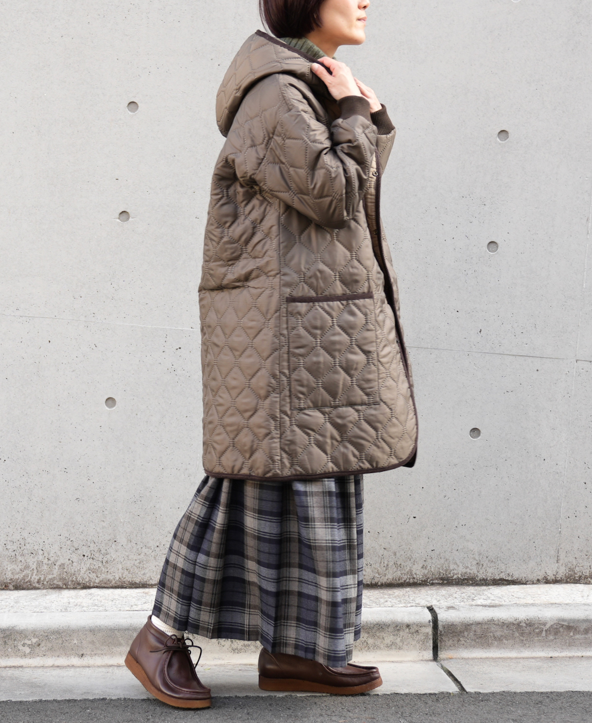NAM2352PP (コート) POLY×POLY HEAT QUILT OVERSIZED MID-LENGTH HOODED COAT WITH RIBBED CUFF