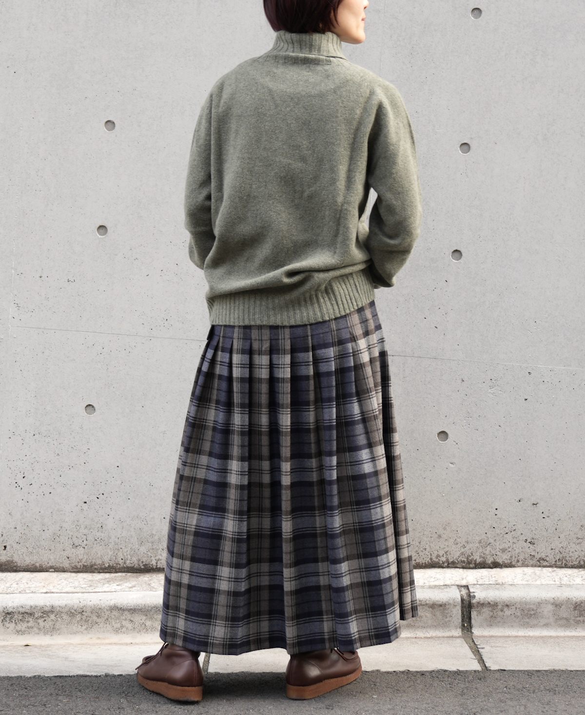 JNAMP1651 (ニット) GEELONG LAMBSWOOL POLO NECK SADDLE SHOULDER P/O