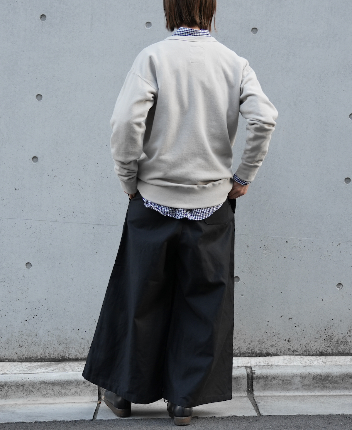 GNAM2354 (キュロット) BACK SATIN WRAP CULOTTES