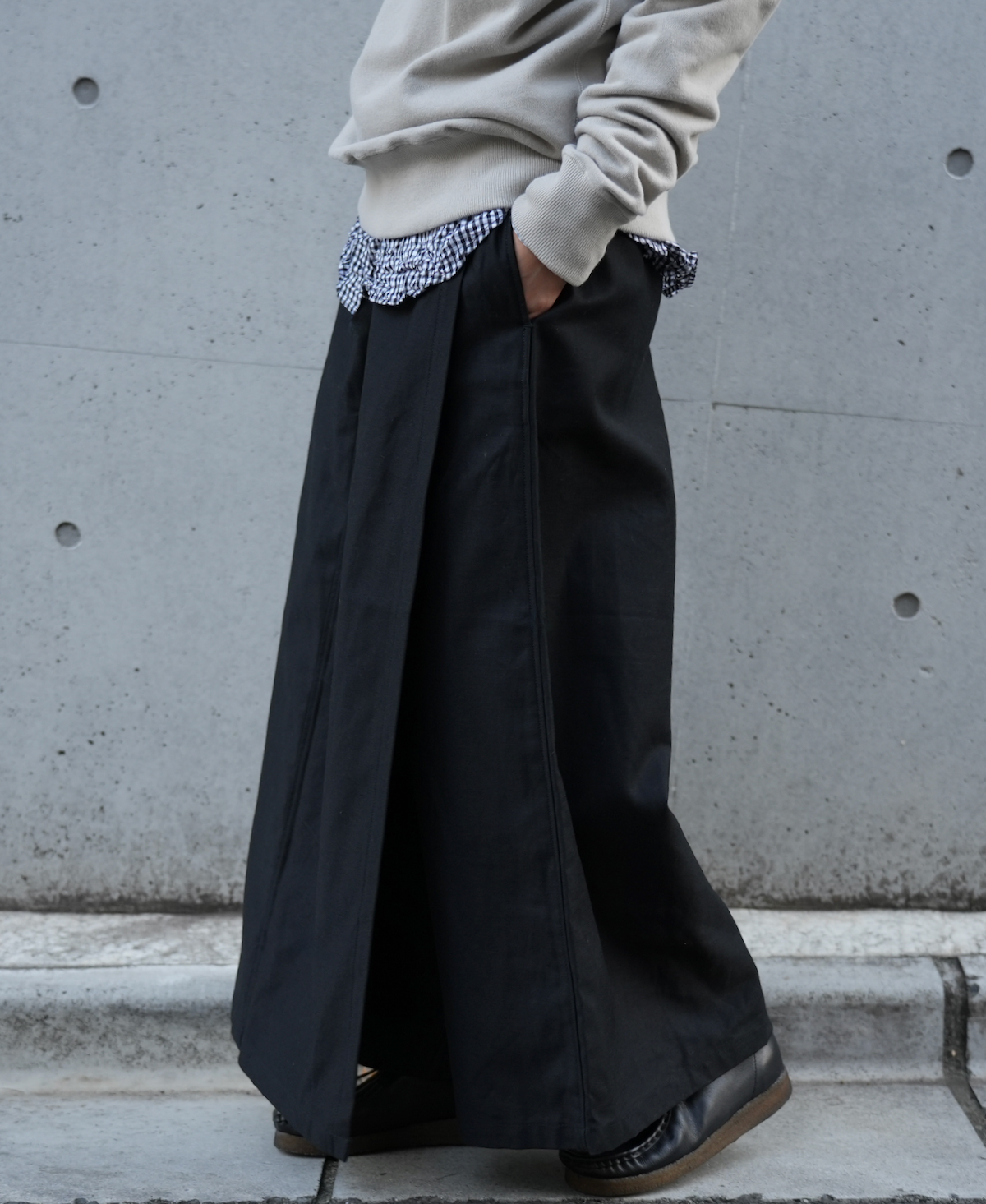 GNAM2354 (キュロット) BACK SATIN WRAP CULOTTES