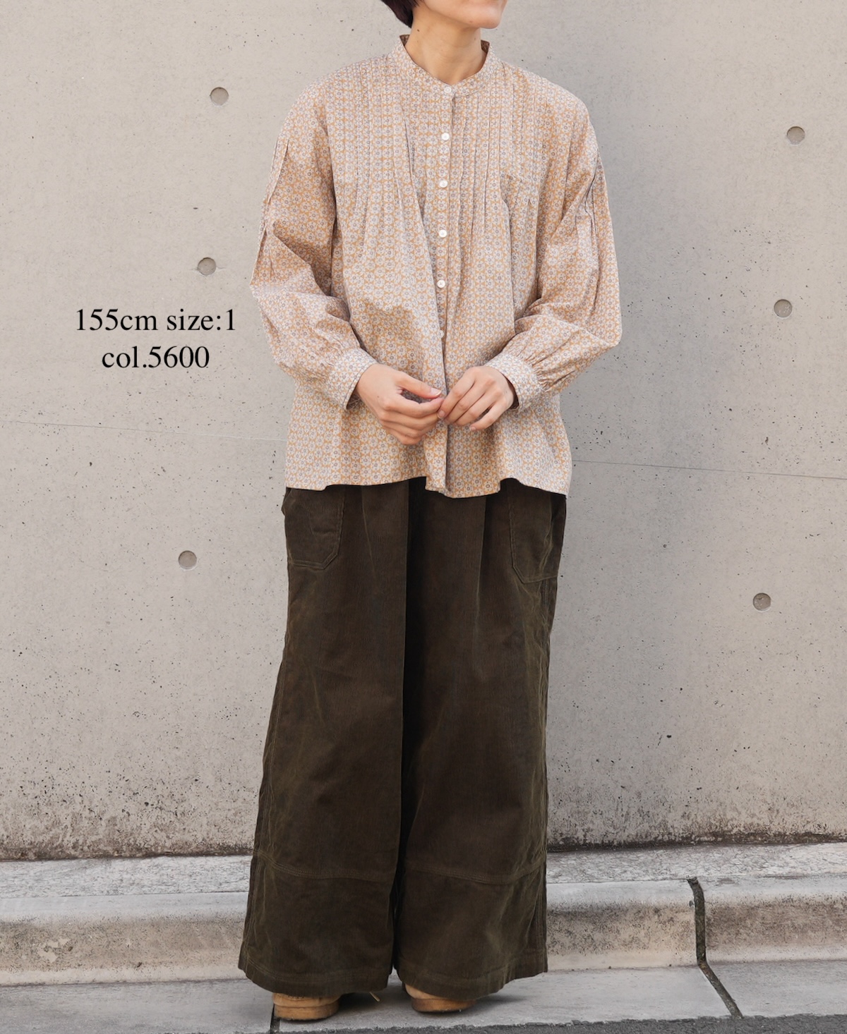 INSL23721 (シャツ) 60'S POPLIN FLOWER PRINT BANDED COLLAR PINTUCK SHIRT