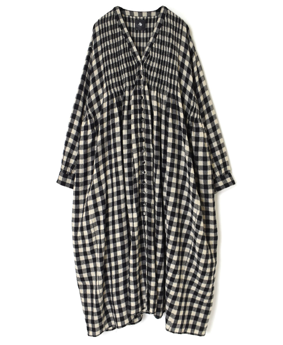 NMDS23594 (ワンピース) BOILED WOOL BIG GINGHAM CHECK V-NECK DRESS WITH MINI PINTUCK