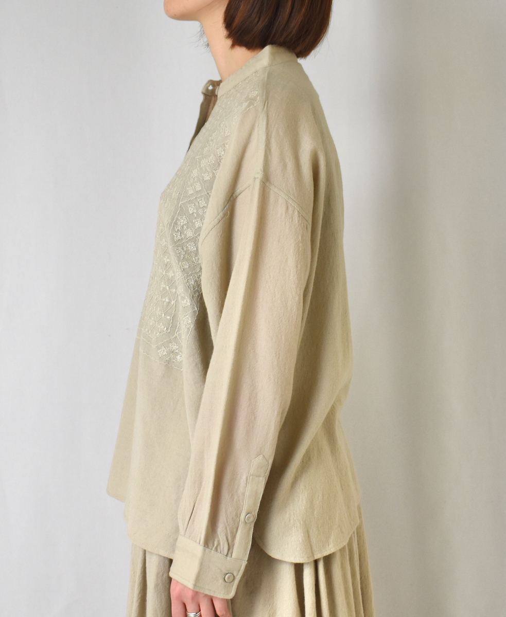 NMDS20561 (シャツ) BOILED WOOL PLAIN BAND COLLAR EMB SHIRT