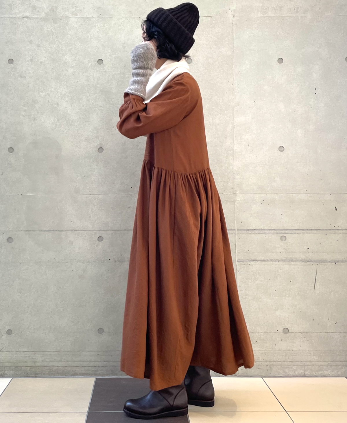 NMDS22571 (ワンピース) BOILED WOOL PLAIN BACK OPENING EMB DRESS