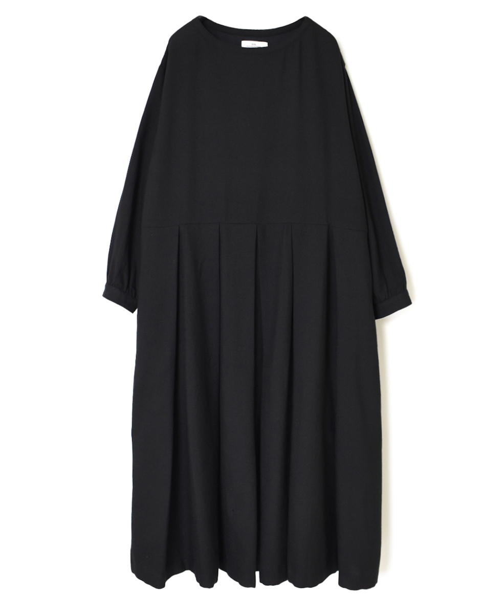 INSL23734 (ワンピース) COTTON WOOL TWILL WEAVE PLAIN BOAT-NECK PLEATS L/SL DRESS