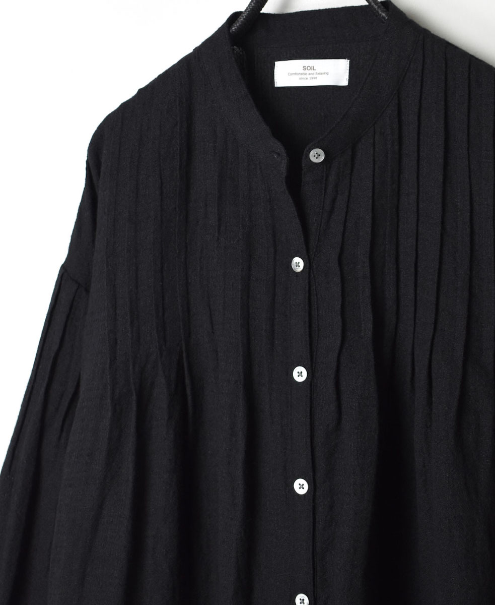 INSL22604 (ワンピース) WOOL/LINEN PLAIN BANDED COLLAR PINTUCK DRESS