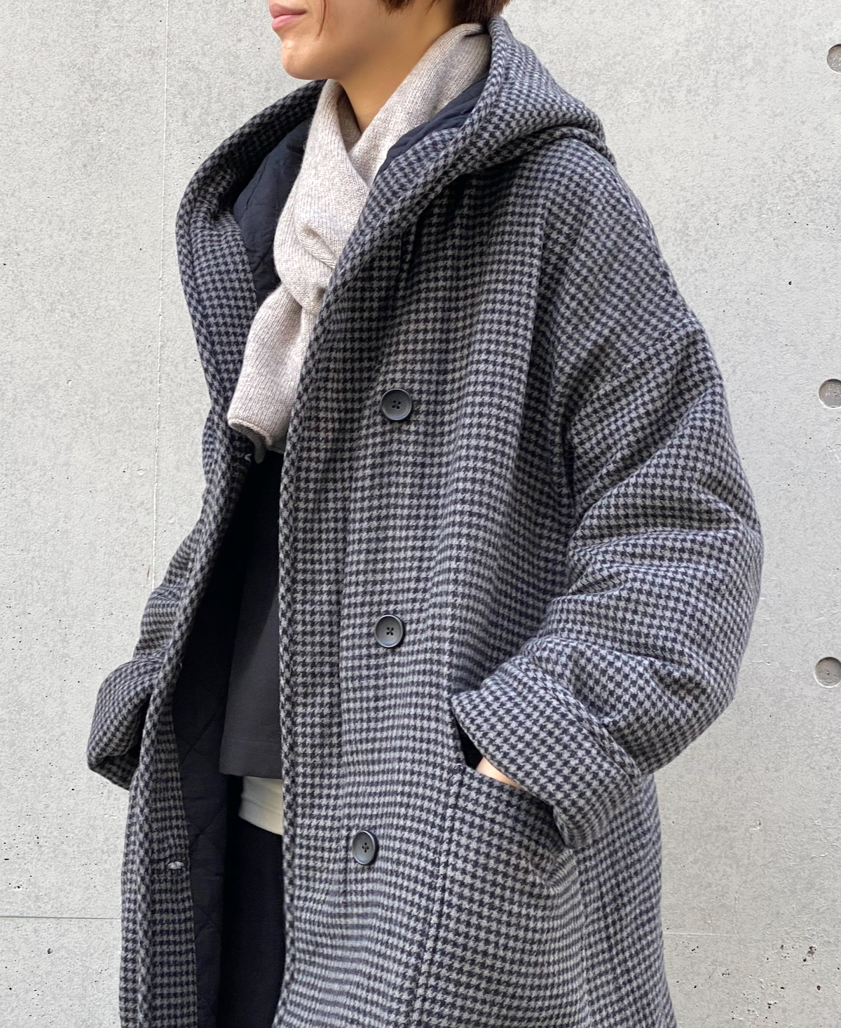 NSL23562 (コート) WOOL HOUNDS TOOTH CHECK WITH QUILTED LINING HOODED REVERSIBLE LONG COAT WITH BELT