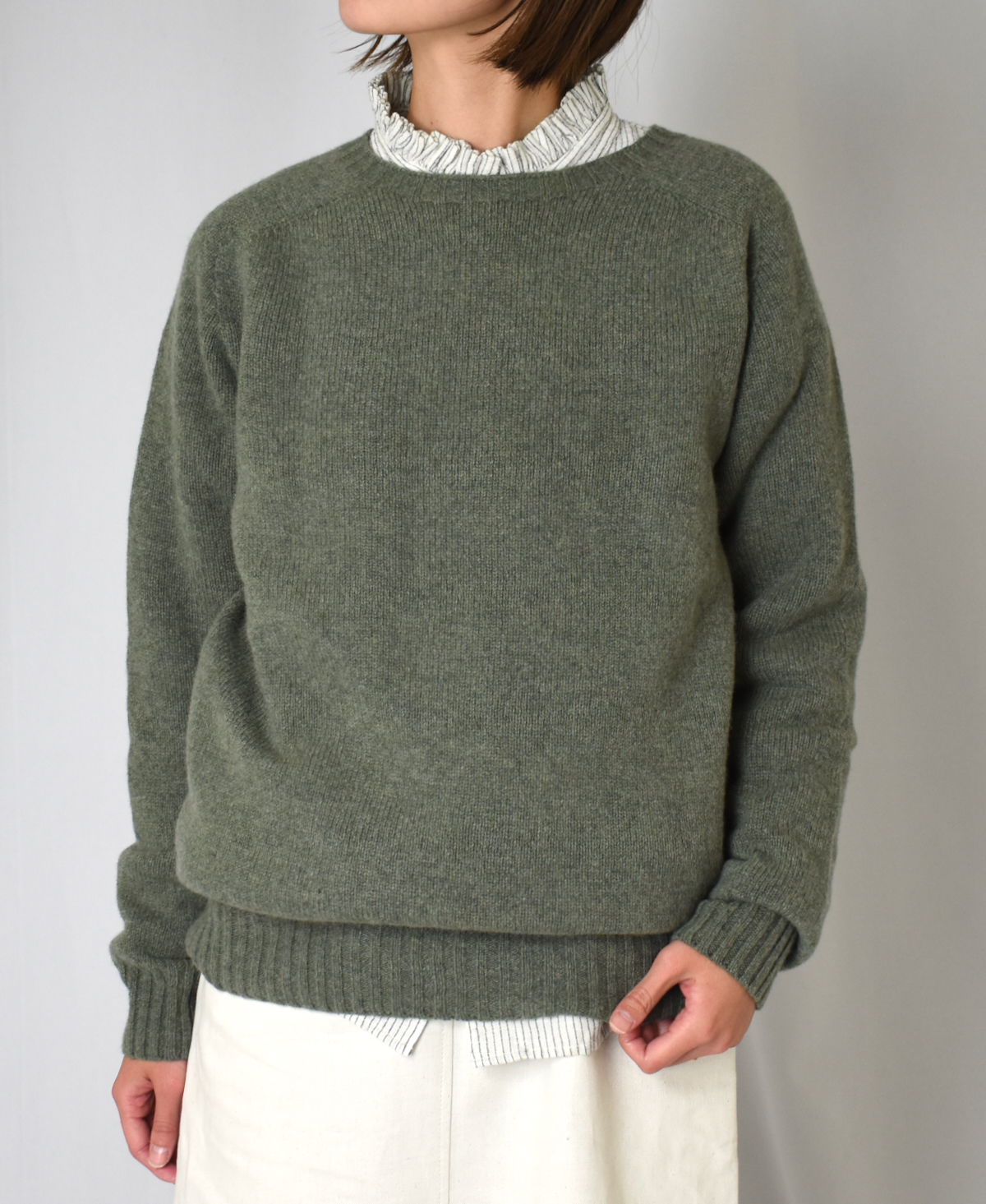 JNAMP1451 (ニット) GEELONG LAMBSWOOL CREW NECK SADDLE SHOULDER P/O