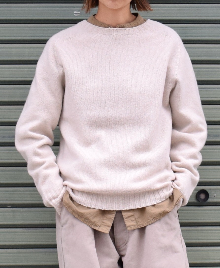 JNAMP1451 (ニット) GEELONG LAMBSWOOL CREW NECK SADDLE SHOULDER P/O