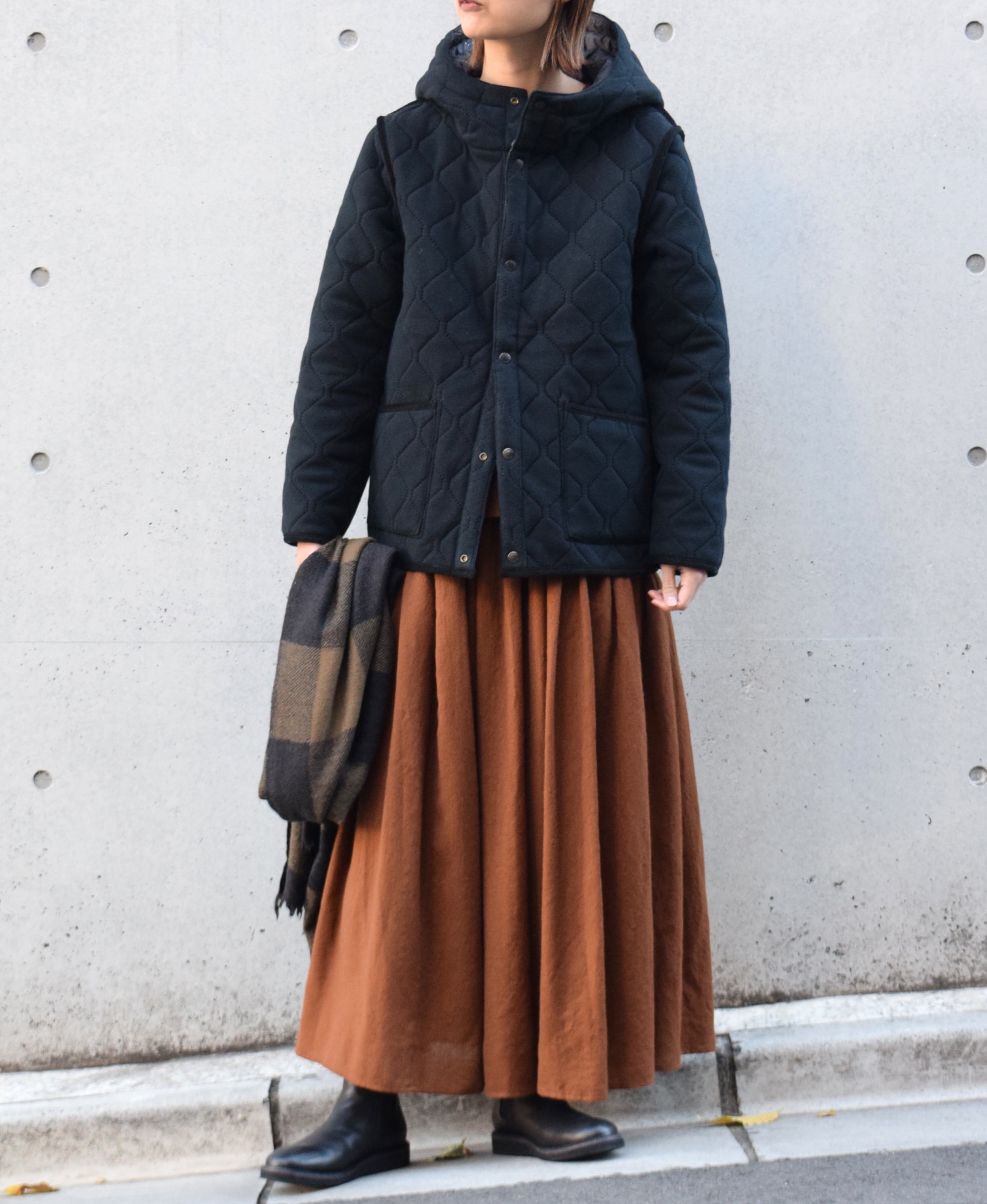 NAM1752 (ジャケット) POLYxFLEECE HEAT QUILT REVERSIBLE HIGH COLLAR HOODED JACKET