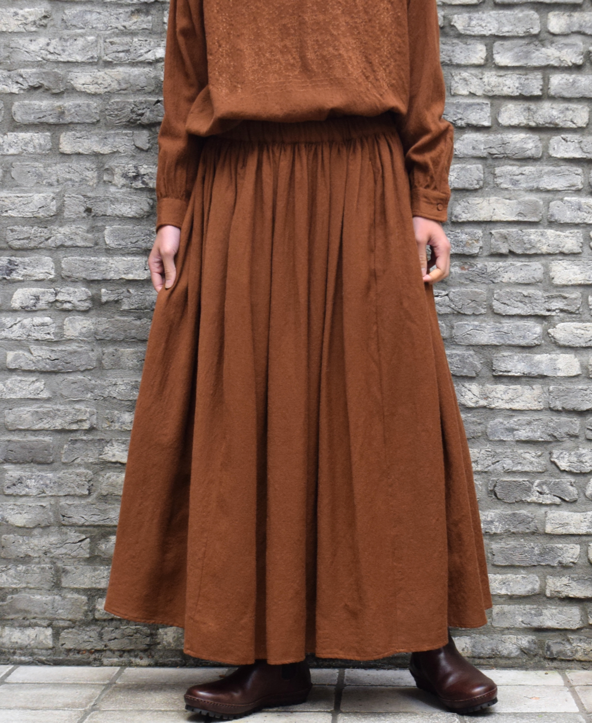NMDS23583 (スカート) BOILED WOOL PLAIN RAJASTHAN TUCK GATHERED SKIRT WITH LINING