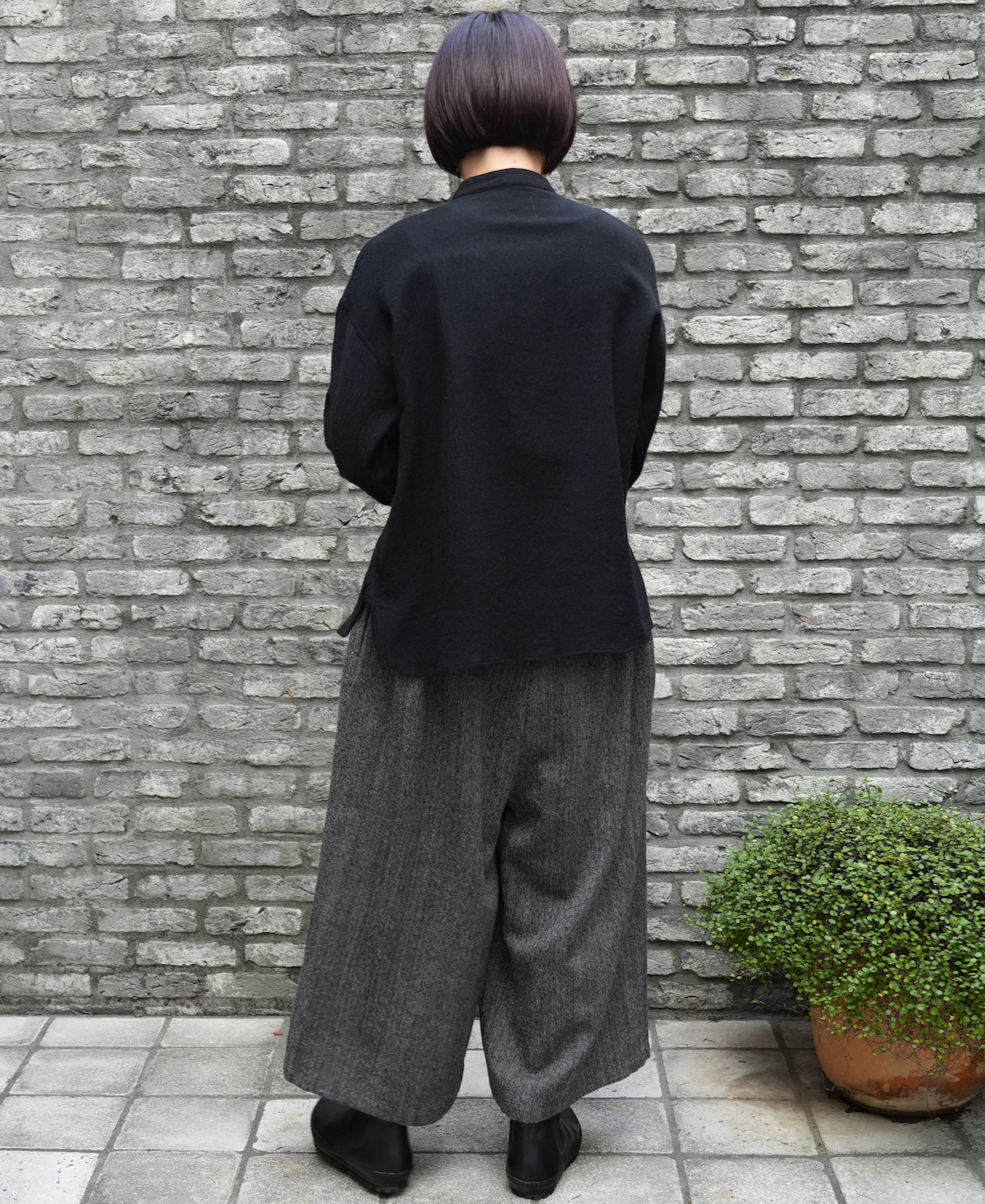 INMDS23756 (パンツ) TWIST YARN WOOL EASY PANTS
