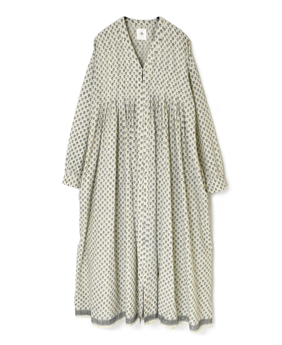 NMDS24182 (ワンピース) 80'S COTTON VOILE SMALL FLOWER BLOCK PRINT V-NECK FRONT OPENING DRESS WITH MINI PINTUCK