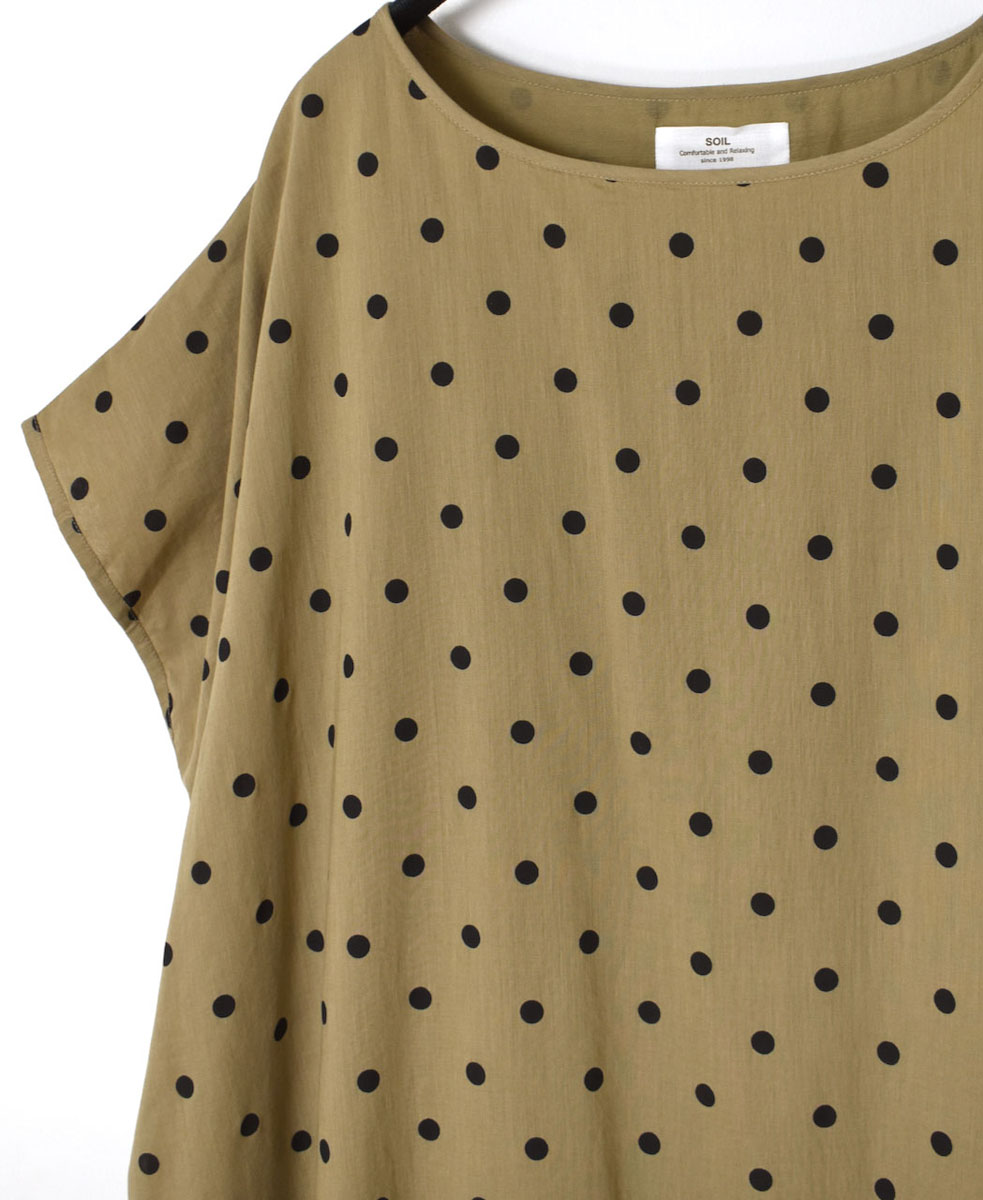 NSL24013 (ワンピース) COTTON VOILE DOT PRINT CREW-NECK BACK SIDE GATHERED DRESS WITH LINING