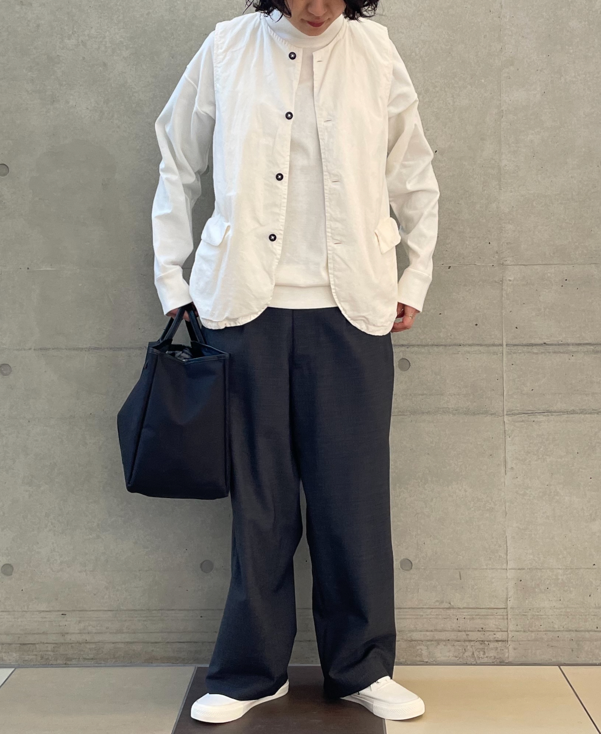 GMDSH2401TW (パンツ) TROPICAL WOOL ONE-TUCK TROUSERS