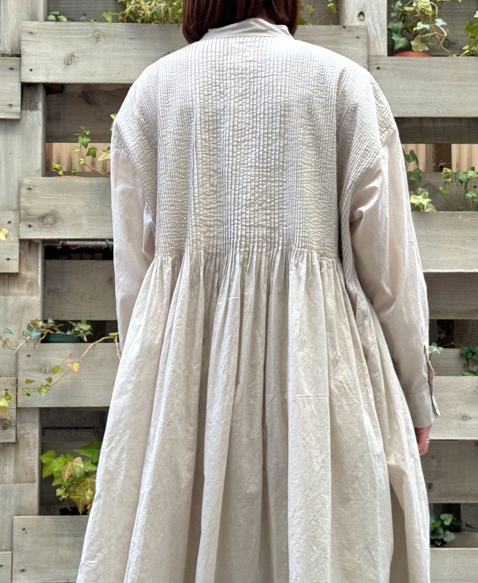 NMDS24141 (ワンピース) 80'S ORGANIC VOILE PLAIN BANDED SHIRT DRESS WITH MINI PINTUCK