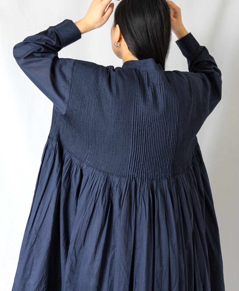 NMDS24141 (ワンピース) 80'S ORGANIC VOILE PLAIN BANDED SHIRT DRESS WITH MINI PINTUCK