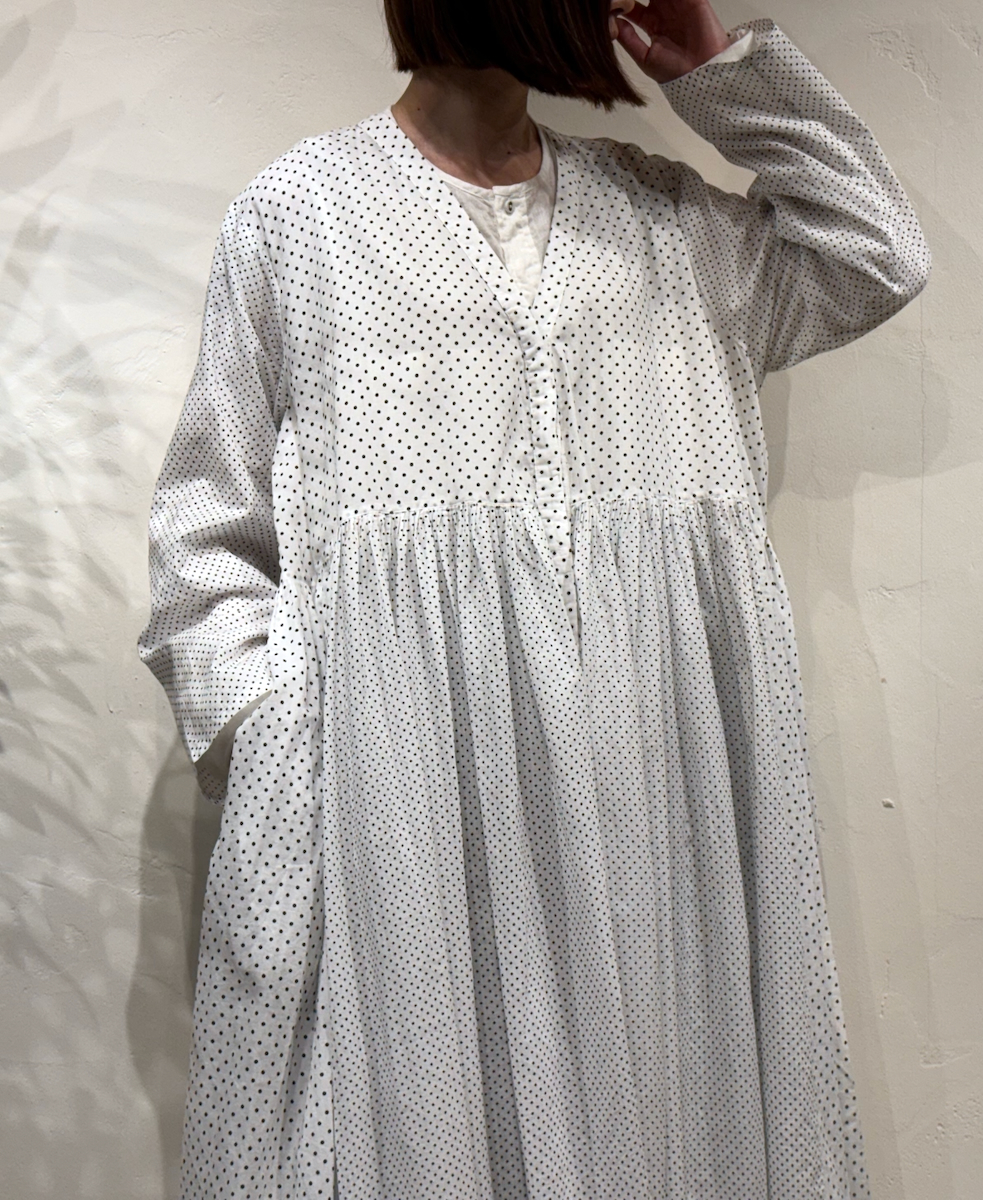 INMDS24093 (ワンピース) 80'S VOILE DOT PATCHWORK BLOCK PRINT RAJASTHAN TUCK GATHERED WRAP DRESS WITH MINI PINTUCK