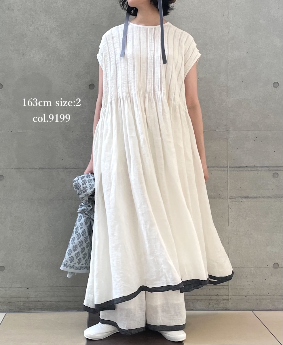 INMDS24003 (ワンピース) 80'S HANDWOVEN LINEN PLAIN WITH SELVAGE FRENCH/SL DRESS WITH RANDOM PLEATS