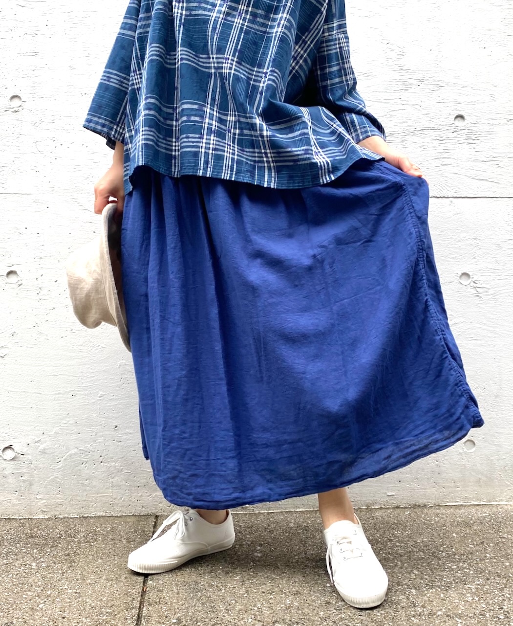 INAM2402GDD (スカート) SINGLE GAUZE (DOUBLE FABRIC) OVERDYE EASY GATHERD SKIRT
