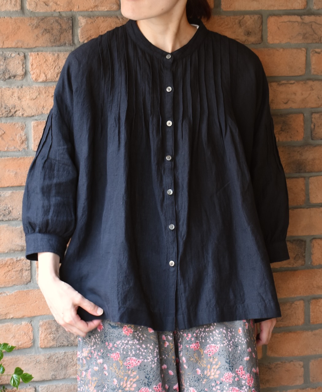 ●INSL24201(シャツ) 60s LINEN PLAIN BANDED COLLAR 3/4SL PINTUCK SHIRT