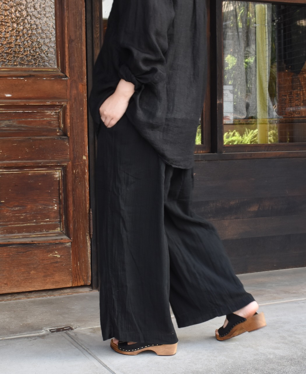 INAM2251GD (パンツ) SINGLE GAUZE OVERDYED GATHERED EASY PANTS
