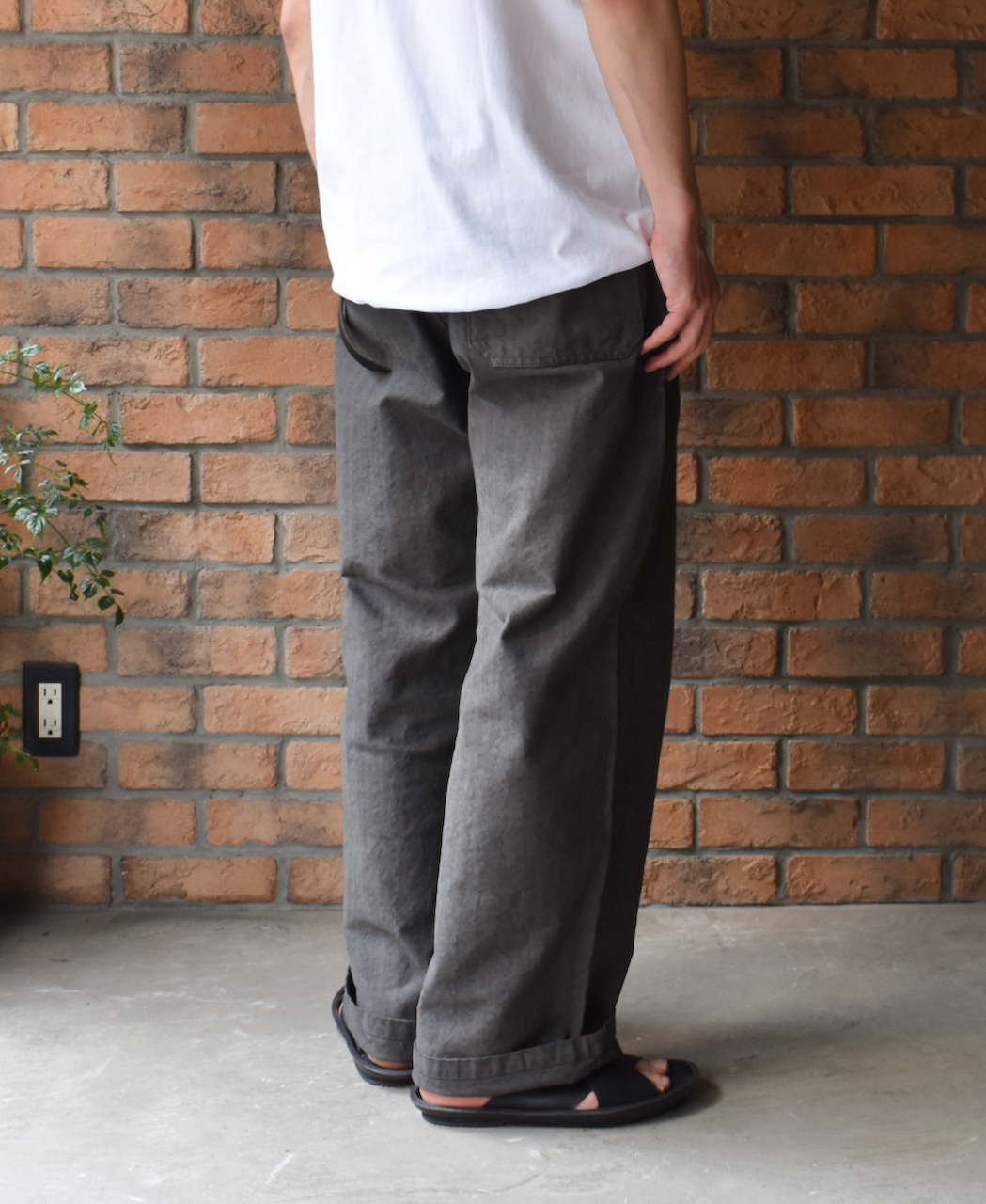 NAM1203KCL (パンツ) COTTON LINEN ONE-TUCK PANTS