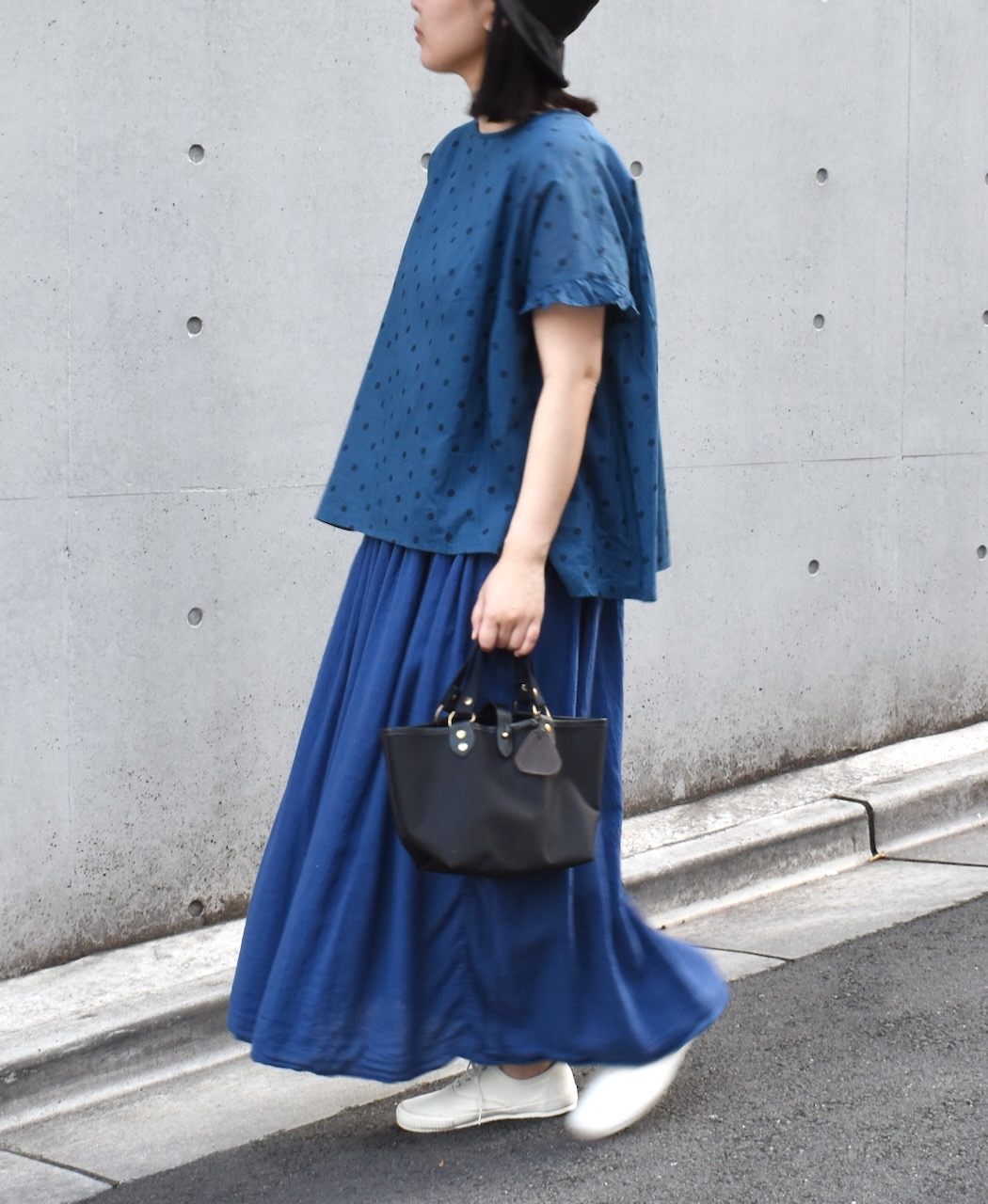 INAM2402GDD (スカート) SINGLE GAUZE (DOUBLE FABRIC) OVERDYE EASY GATHERD SKIRT