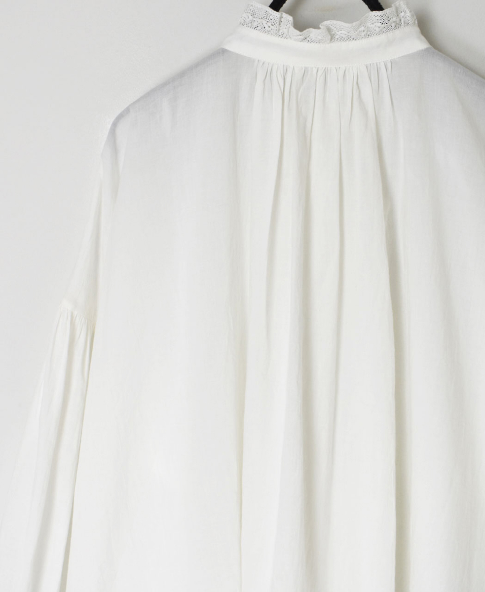 NSL24562(シャツ) 60s CAMBRIC PLAIN WITH LACE COLLAR GATHERD TUNIC SHIRT