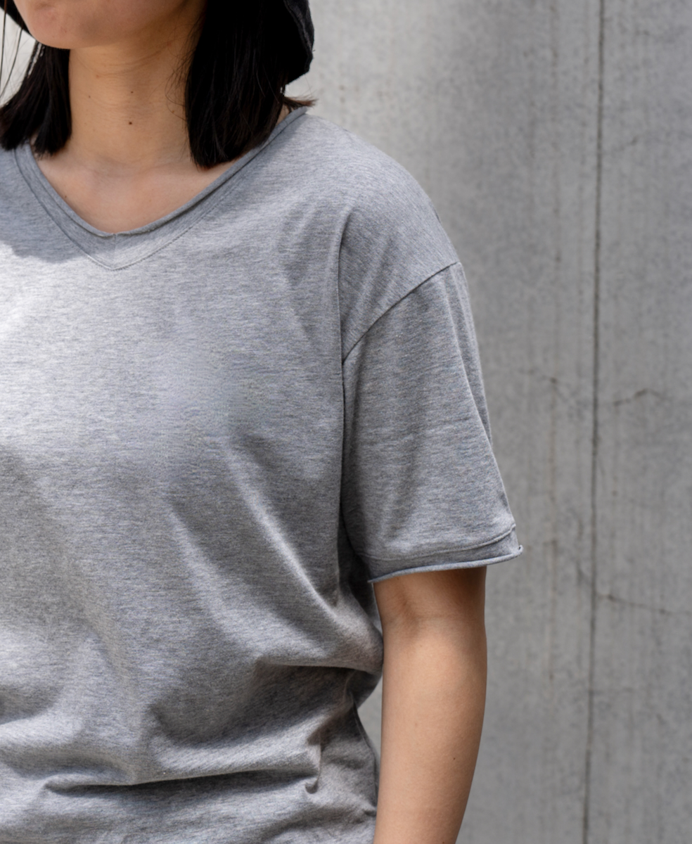 FMDSH1702 (Tシャツ) CUT OFF V-NECK T-SHIRT