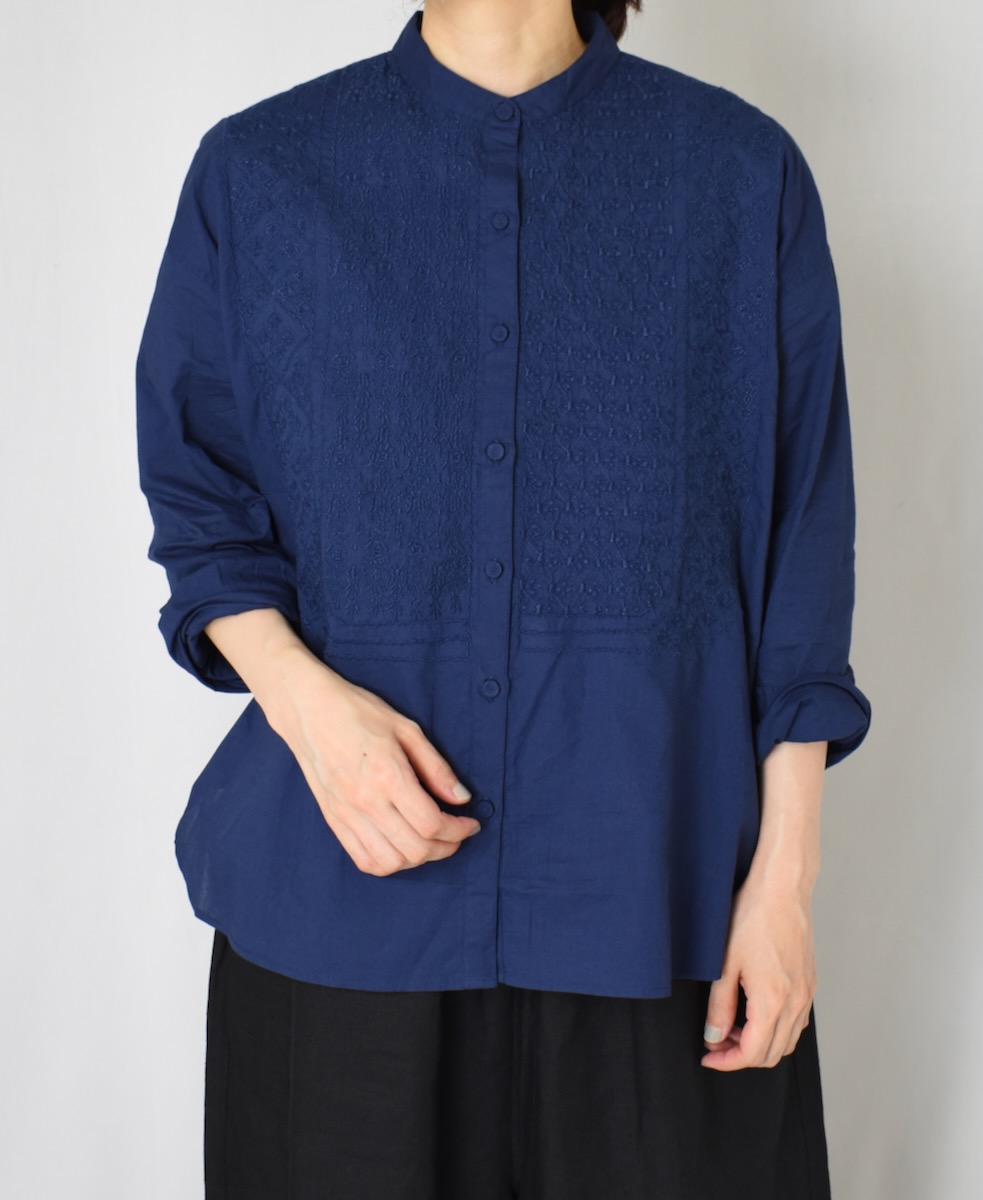 NMDS24131 (シャツ) 60'S ORGANIC CAMBRIC WITH EMB BANDED COLLAR SHIRT