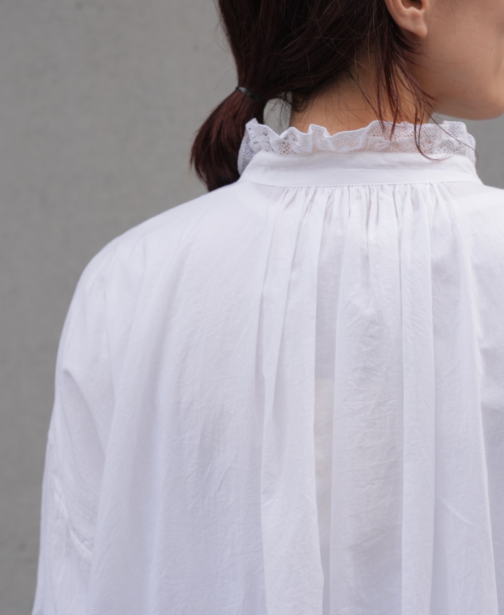 NSL24562(シャツ) 60s CAMBRIC PLAIN WITH LACE COLLAR GATHERD TUNIC SHIRT