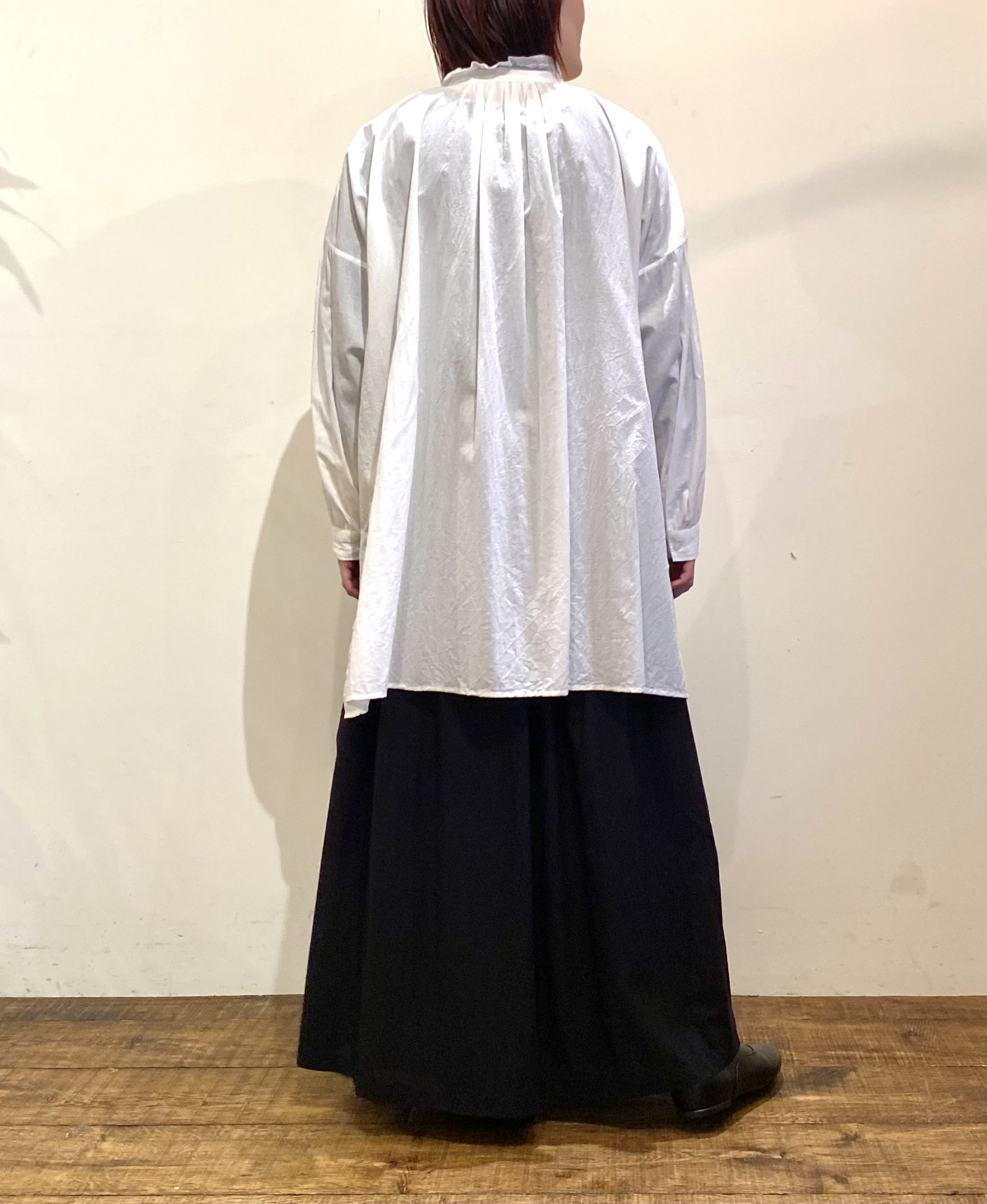 NSL24562(シャツ) 60s CAMBRIC PLAIN WITH LACE COLLAR GATHERD TUNIC SHIRT