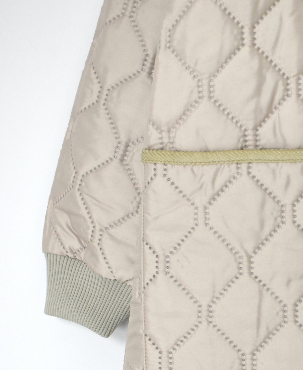 NAM2451PP(コート) PLAIN POLYESTER×PLAIN POLYESTER HEAT QUILT OVERSIZED NO COLLAR MIDI COAT WITH RIBBED CUFF