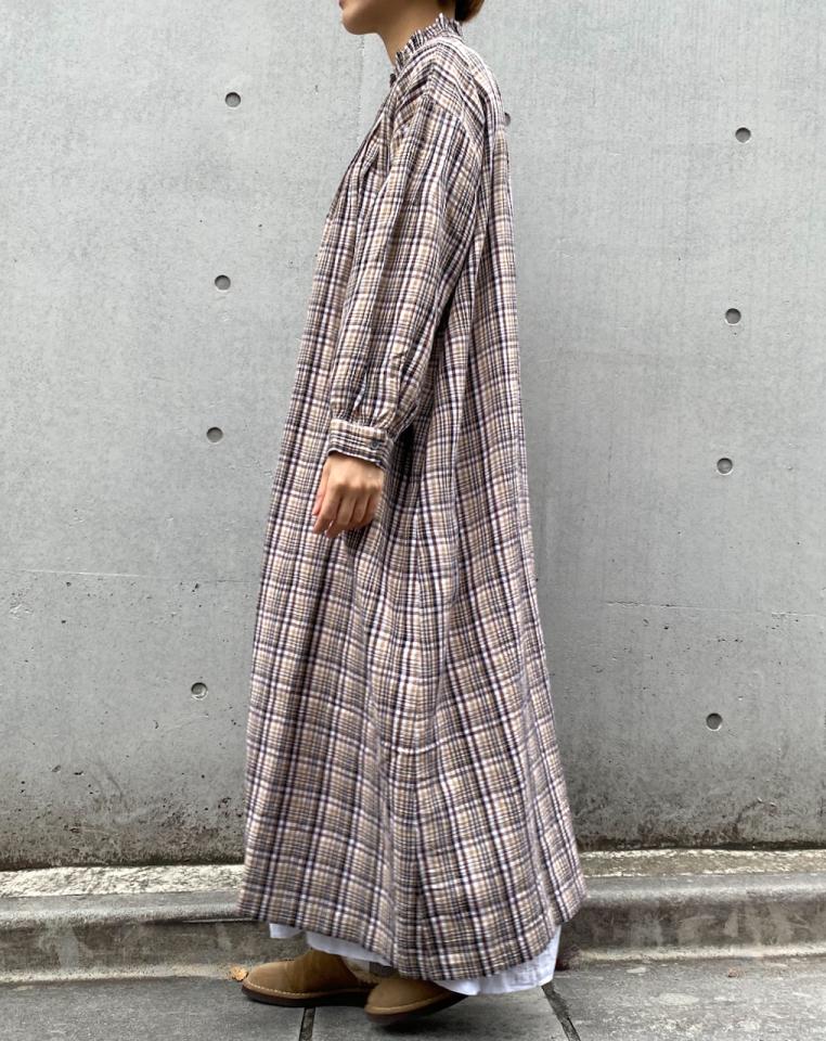INSL24714(ワンピース) WOOL/LINEN CHECK FRILL COLLAR SHIRT DRESS WITH PINTUCK