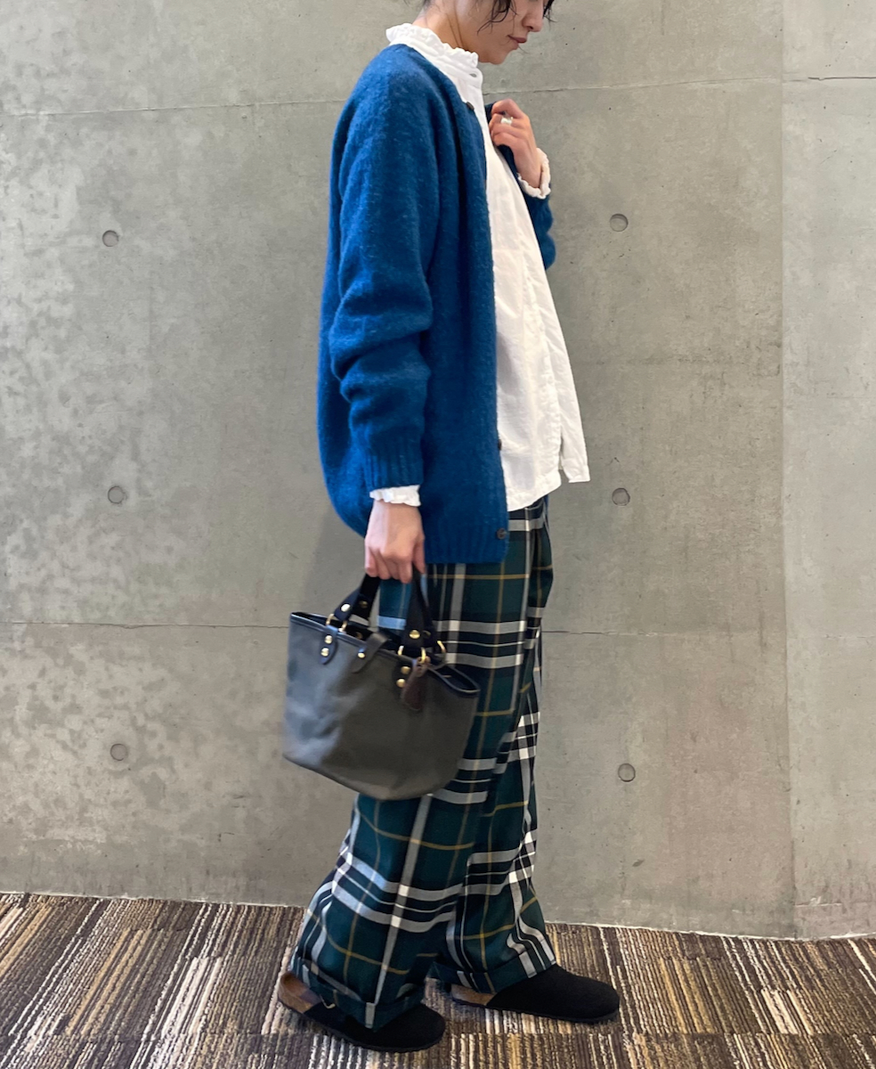 INMDS24702W(シャツ) TWILL COTTON KHADI PLAIN(WASH) FRILL COLLAR SHIRT WITH MINI PINTUCK